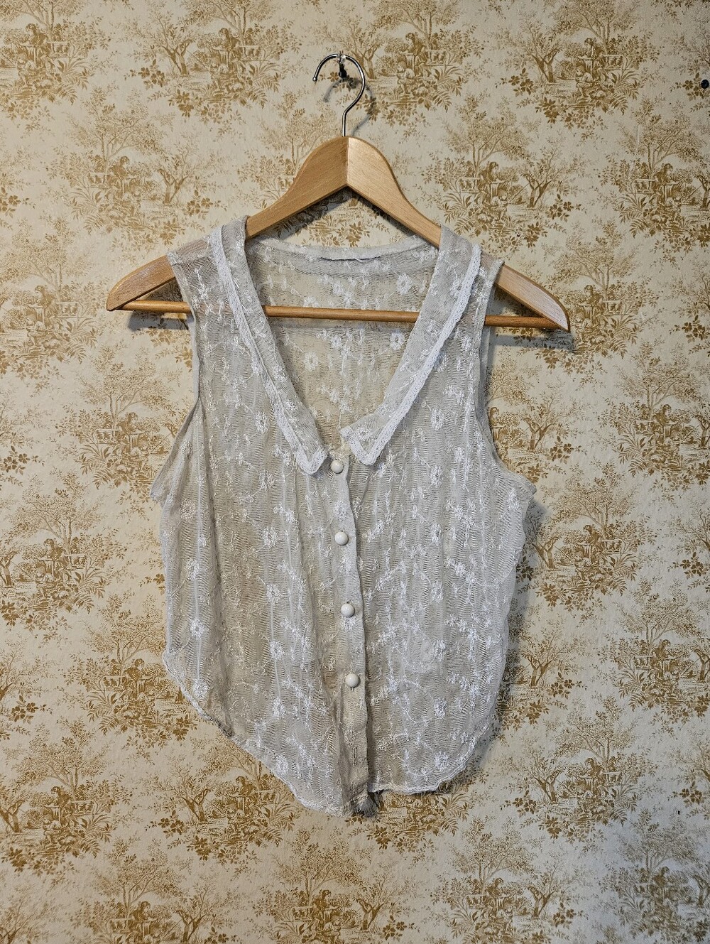 Lace Vest (Size Unknown)